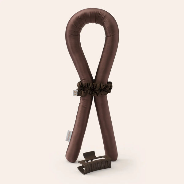 Heatless Curls in Mulberry Silk