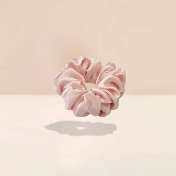 Mulberry Silk Scrunchie in Pearl Pink