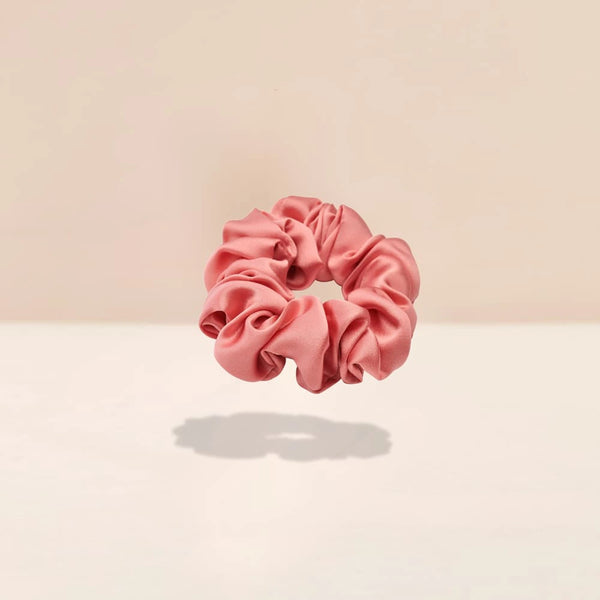 Mulberry Silk Scrunchie in Pink